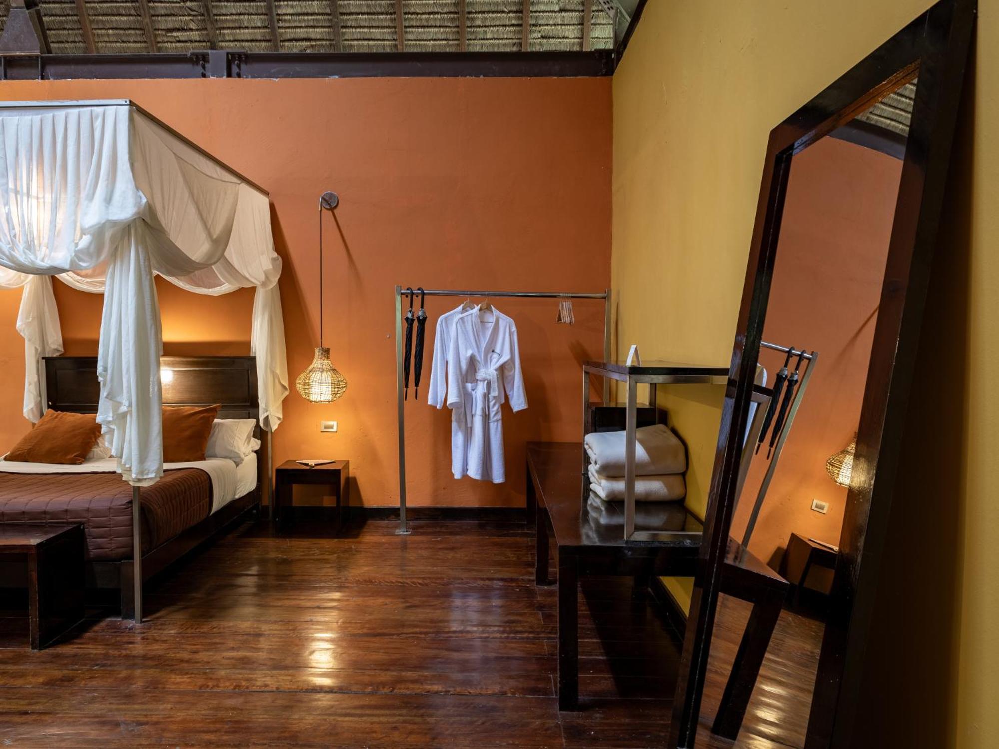 Refugio Amazonas Lodge Тамбопата Экстерьер фото